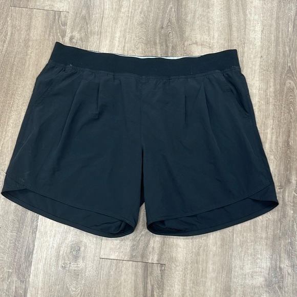 Calvin Klein Pants - 💚10 Calvin Klein performance quick try athletic short size XL black